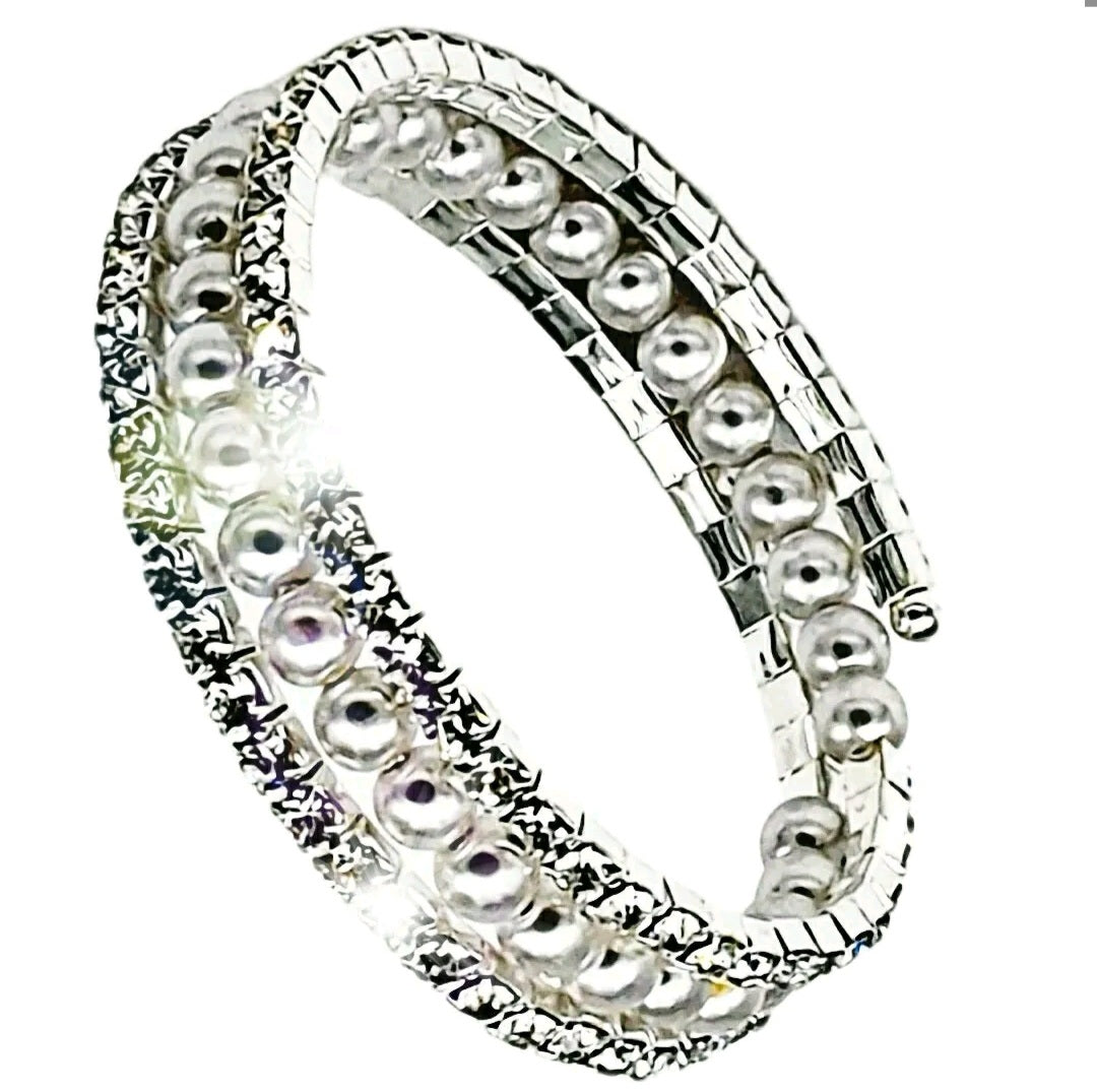 Women's - Ladies Pearl Bracelet Stylish - Modern