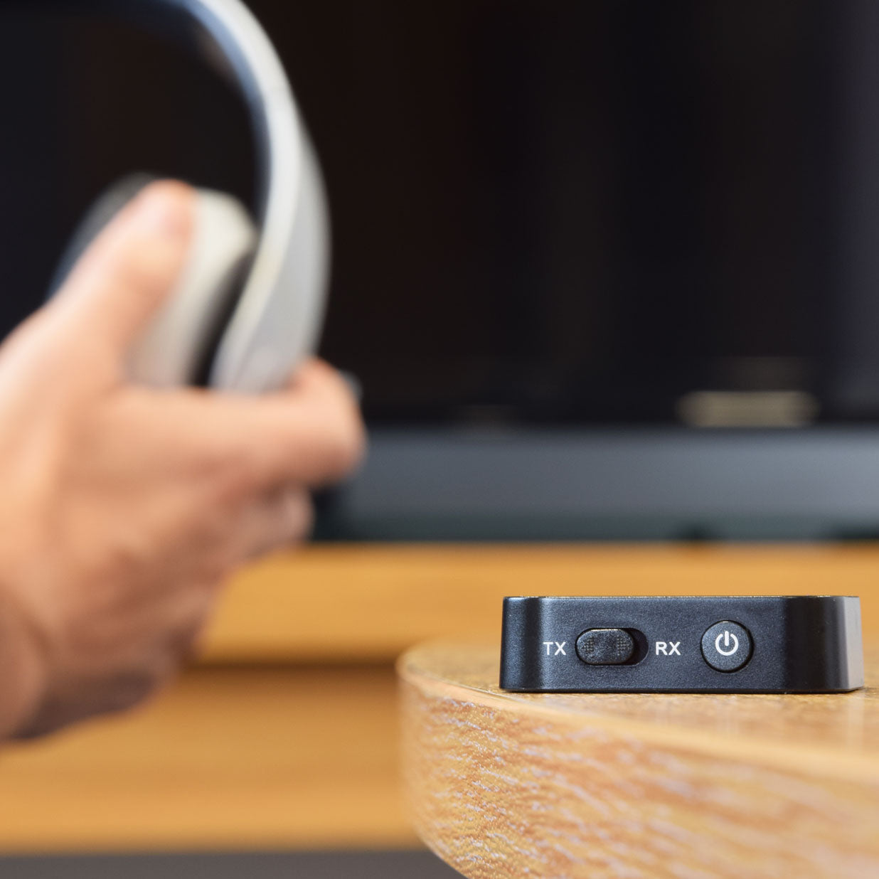 AV:Link Bluetooth 2-In-1 Audio Transmitter & Receiver