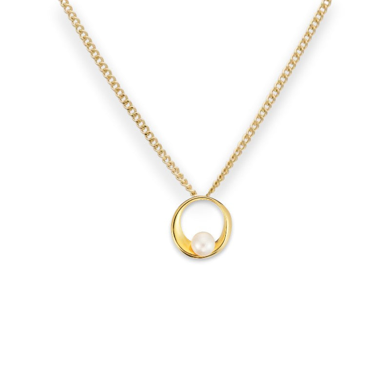Dahlia Pearl Circle Necklace
